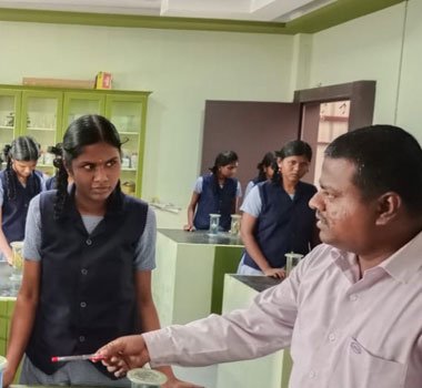 Ceoa Matriculation School Kariapatti Image