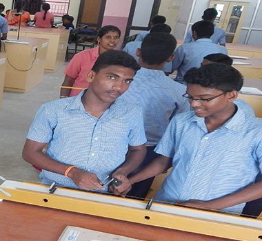 Ceoa Matriculation School Kariapatti Image