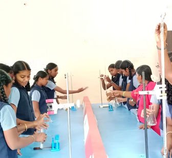 Ceoa Matriculation School Kariapatti Image